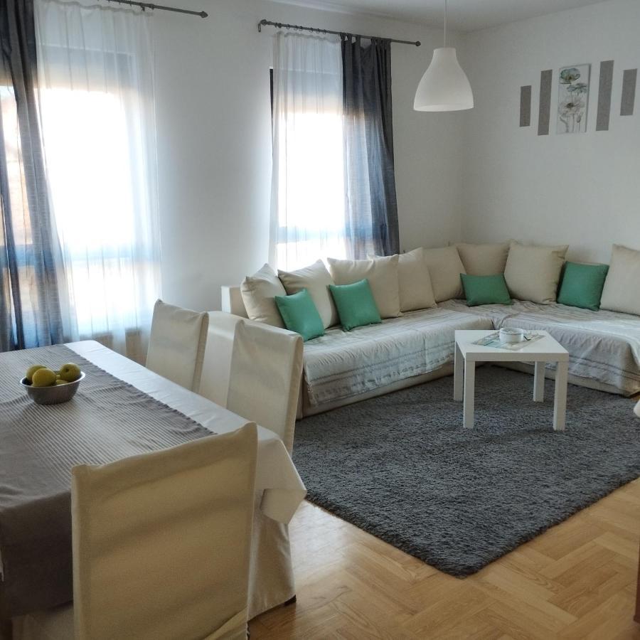 Apartman Gana Altina Lux เบลเกรด ภายนอก รูปภาพ